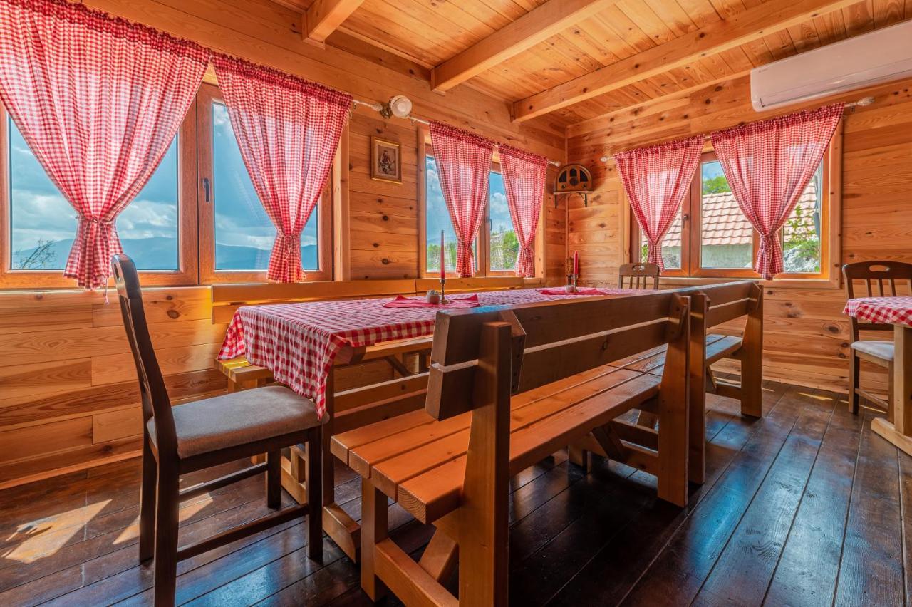 Holiday Village Ostrog Nikšić Bagian luar foto