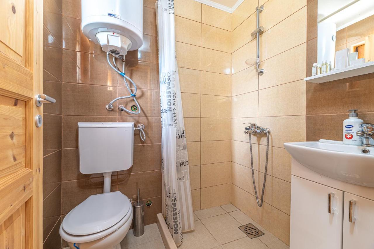 Holiday Village Ostrog Nikšić Bagian luar foto