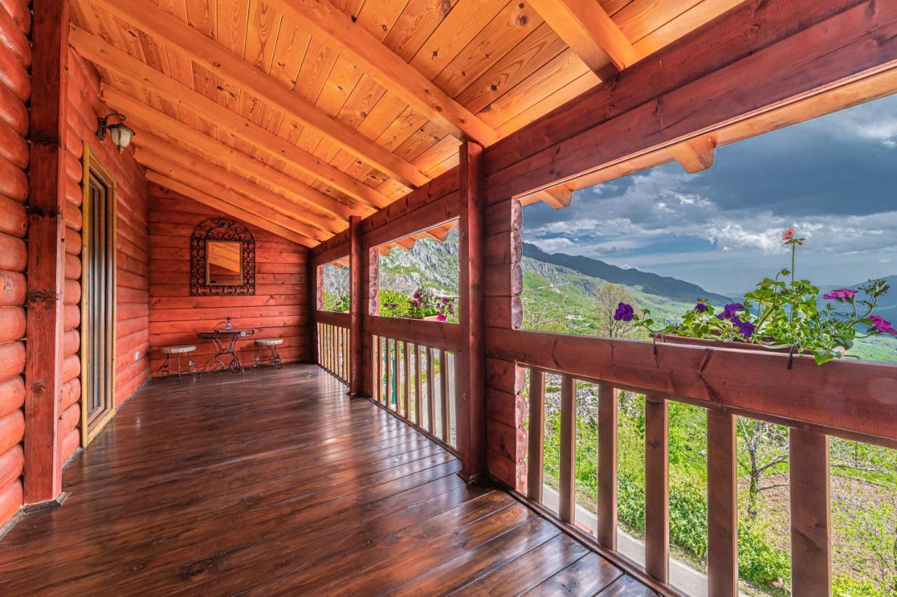 Holiday Village Ostrog Nikšić Bagian luar foto
